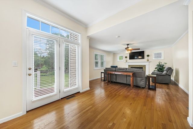 17 Russell Rd, Framingham, MA 01702