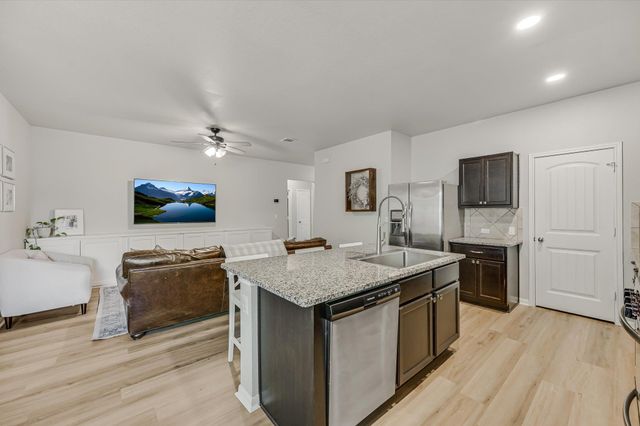 115 Cibolo Creek DR, Kyle, TX 78640