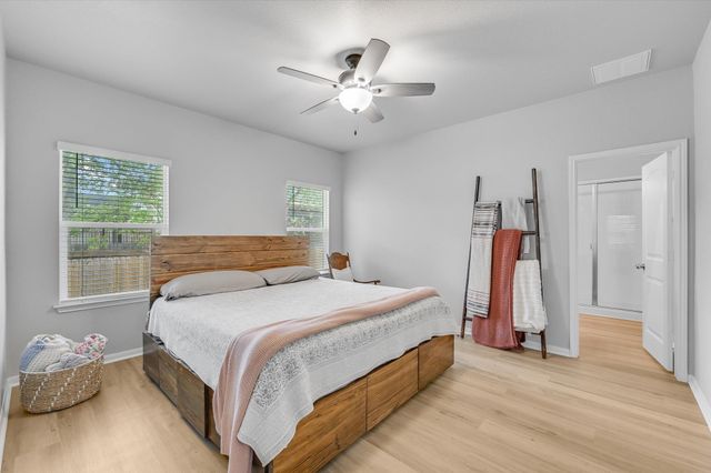 115 Cibolo Creek DR, Kyle, TX 78640