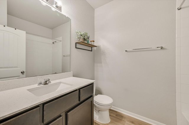 115 Cibolo Creek DR, Kyle, TX 78640