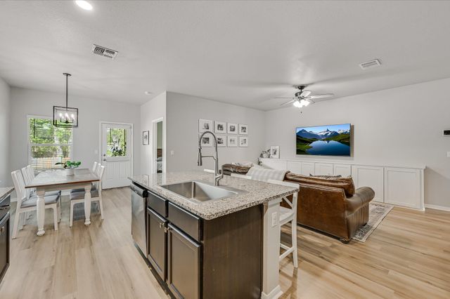 115 Cibolo Creek DR, Kyle, TX 78640