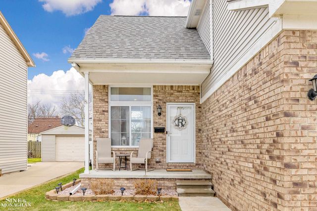 21622 Rosedale Street, St Clair Shores, MI 48080