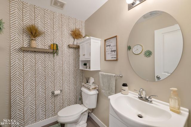 21622 Rosedale Street, St Clair Shores, MI 48080