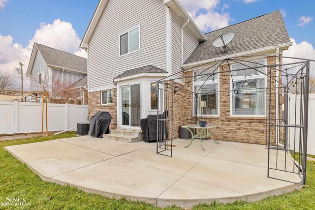 21622 Rosedale Street, St Clair Shores, MI 48080