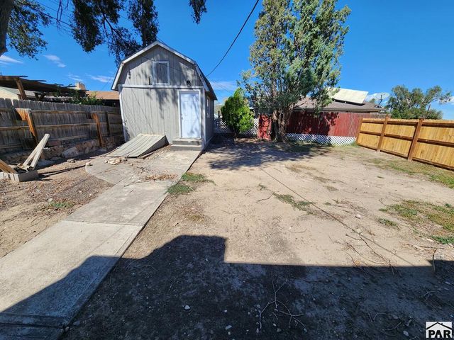 611 E Pitkin Ave, Pueblo, CO 81004