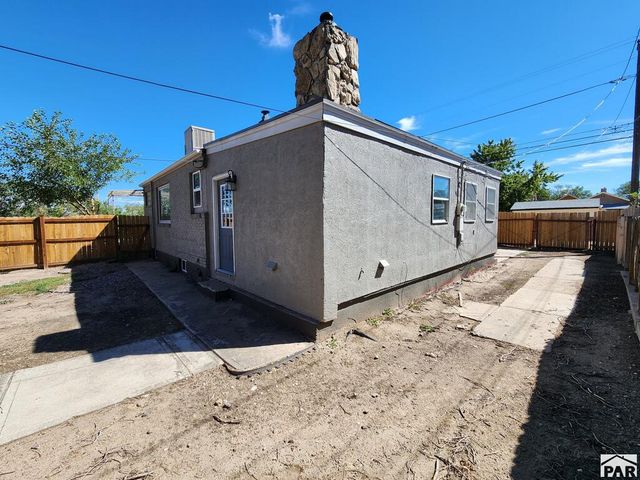611 E Pitkin Ave, Pueblo, CO 81004