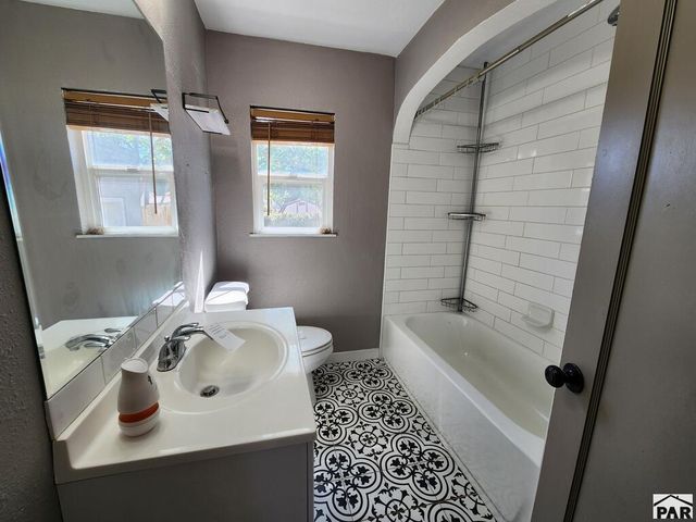 611 E Pitkin Ave, Pueblo, CO 81004