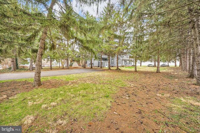 539 LINDEN AVE, York, PA 17404