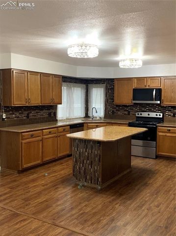 2945 Frazier Lane, Colorado Springs, CO 80922