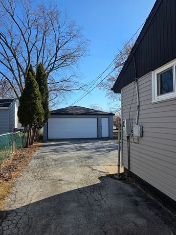 15603 Park Lane, South Holland, IL 60473