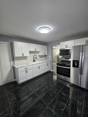 15603 Park Lane, South Holland, IL 60473