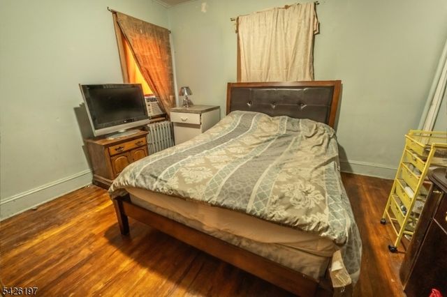 25 Goodwin Ave, Newark City, NJ 07112