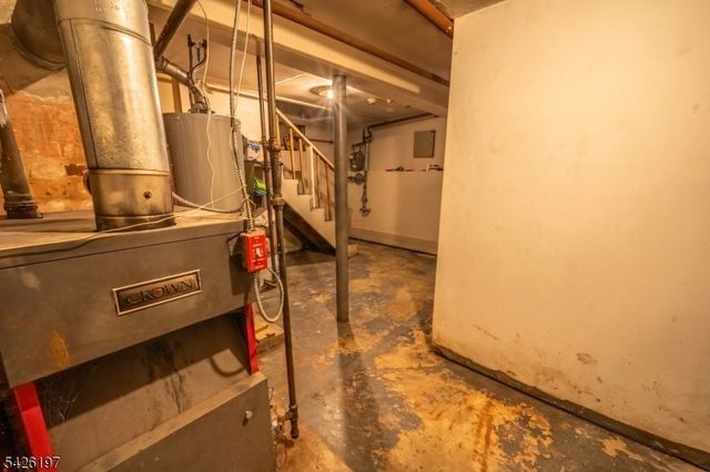 25 Goodwin Ave, Newark City, NJ 07112