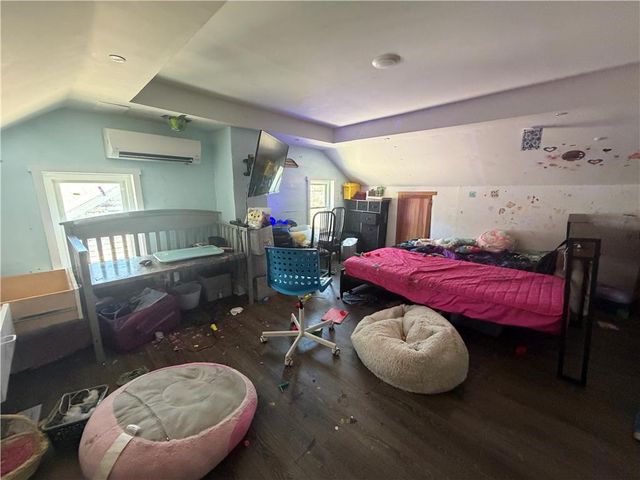 236 West Main Street, Bath Boro, PA 18014