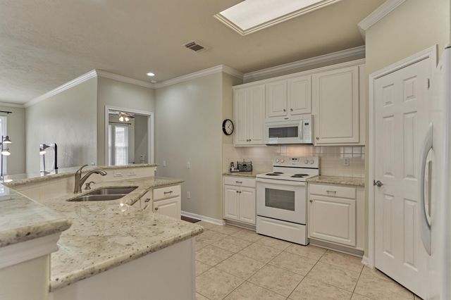 166 W Lilac Ridge Place, The Woodlands, TX 77384