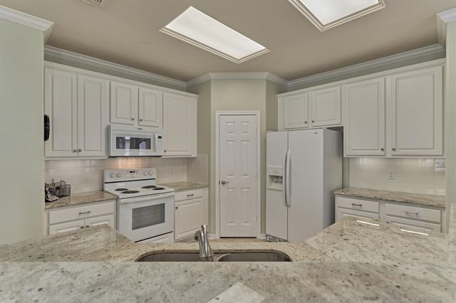 166 W Lilac Ridge Place, The Woodlands, TX 77384