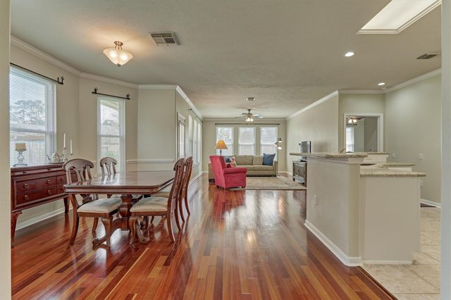 166 W Lilac Ridge Place, The Woodlands, TX 77384