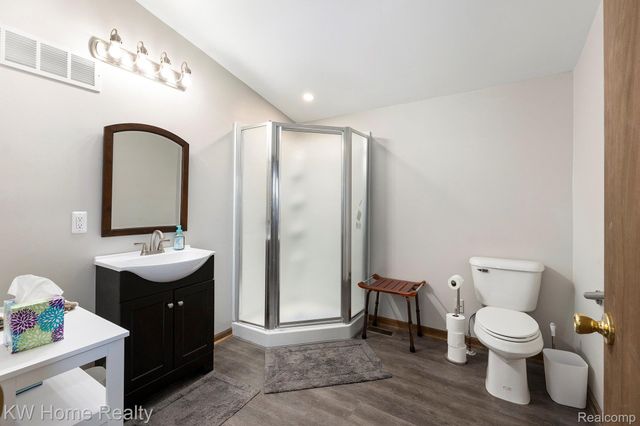 37881 Sunnybrook Street, Harrison Charter Township, MI 48045