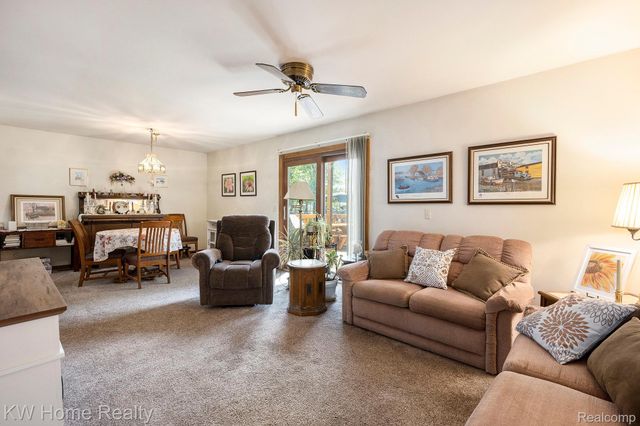 37881 Sunnybrook Street, Harrison Charter Township, MI 48045