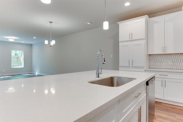 6615 Ezzard Charles Lane, Houston, TX 77091