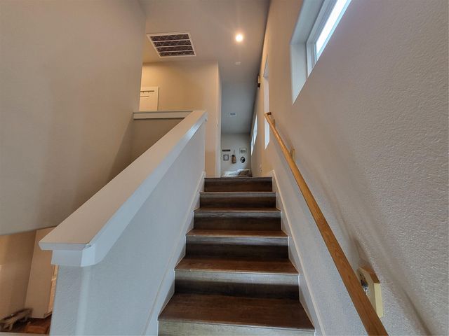 6615 Ezzard Charles Lane, Houston, TX 77091