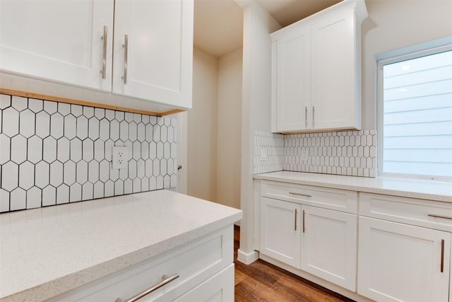 6615 Ezzard Charles Lane, Houston, TX 77091