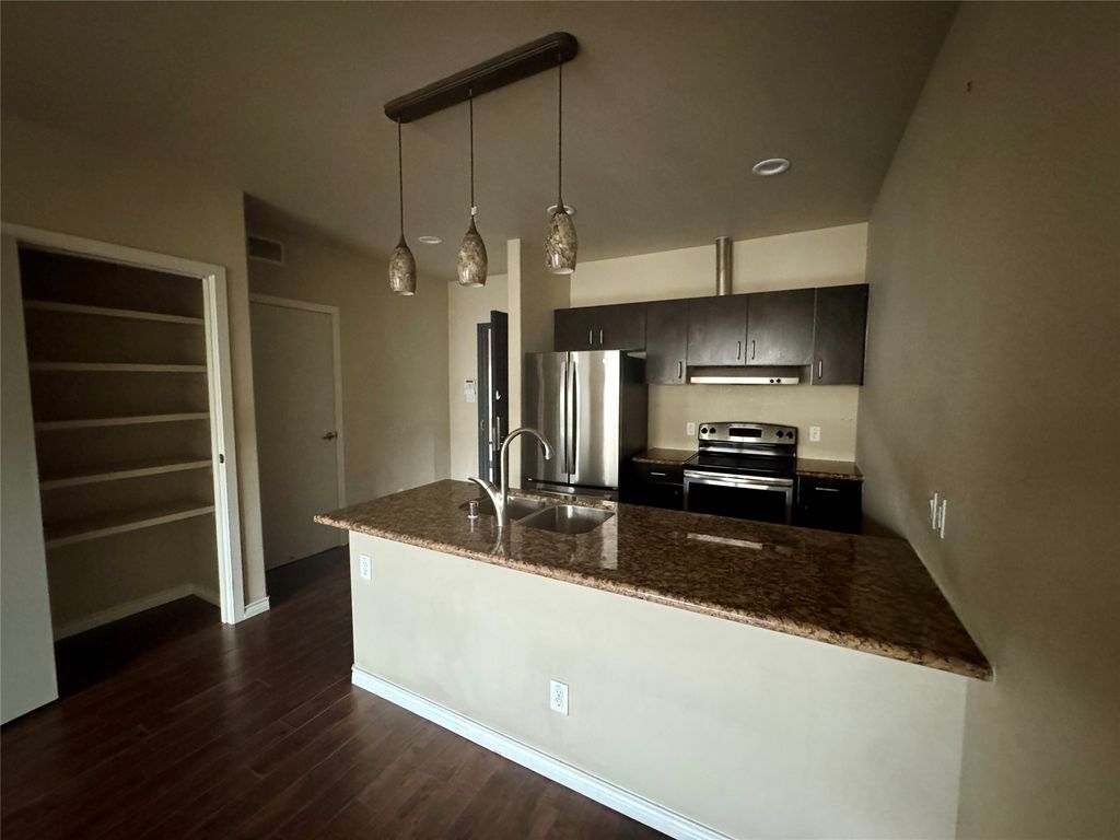 1100 W Trinity Mills Road 3010, Carrollton, TX 75006