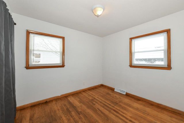 2566 S 64th STREET, Milwaukee, WI 53219