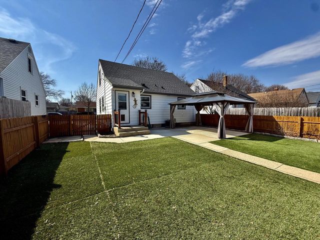 2566 S 64th STREET, Milwaukee, WI 53219