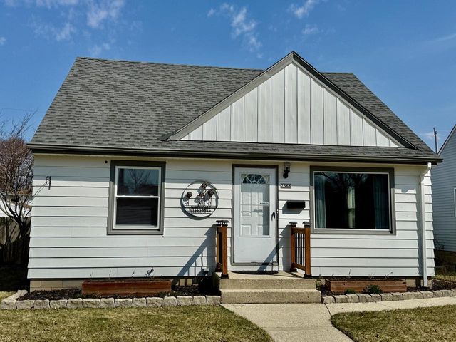 2566 S 64th STREET, Milwaukee, WI 53219