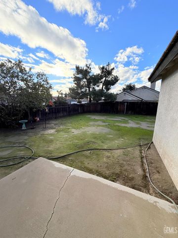 7415 Asseri Street, Bakersfield, CA 93313