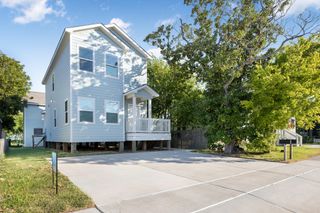 4020 Avenue N 1/2 Front, Galveston, TX 77550