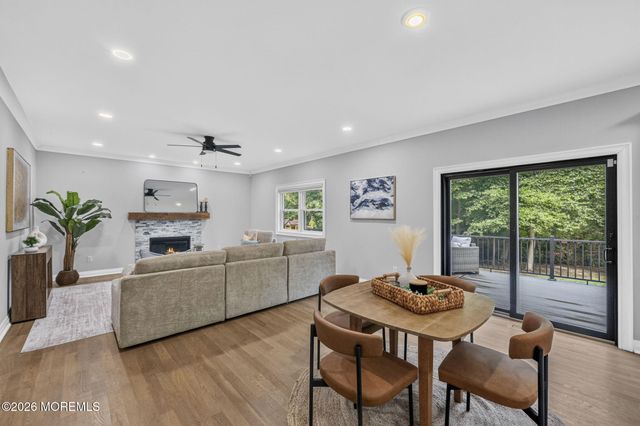 284 Middle Road, Holmdel, NJ 07733