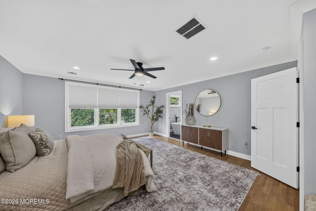 284 Middle Road, Holmdel, NJ 07733