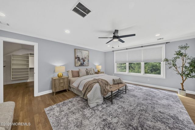 284 Middle Road, Holmdel, NJ 07733