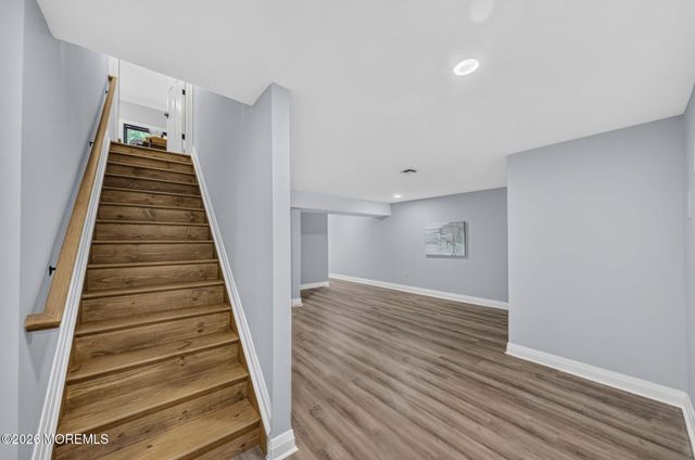 284 Middle Road, Holmdel, NJ 07733