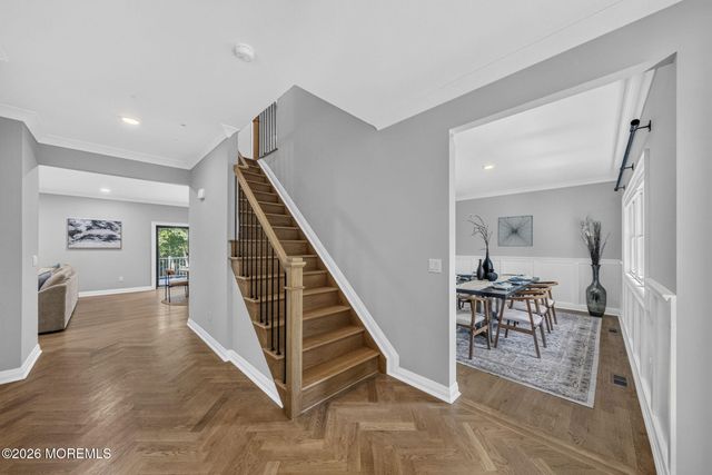 284 Middle Road, Holmdel, NJ 07733