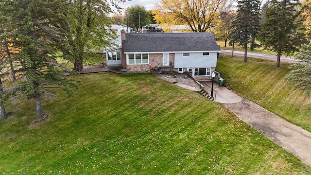 405 7th Street NE, Fulda, MN 56131