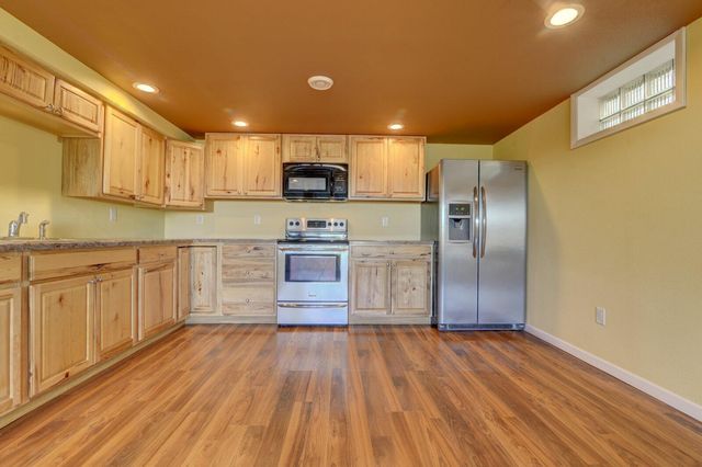 405 7th Street NE, Fulda, MN 56131