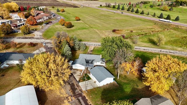 405 7th Street NE, Fulda, MN 56131
