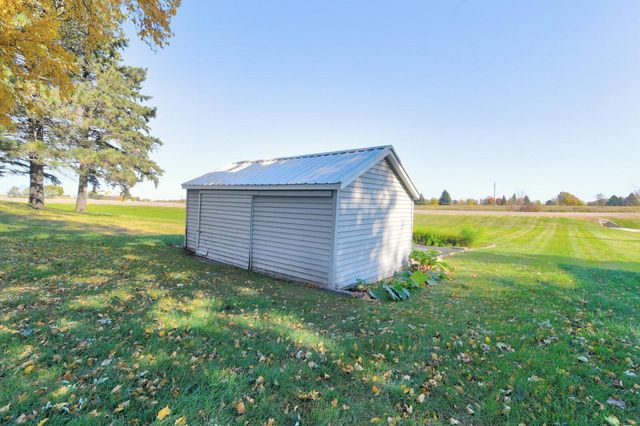 405 7th Street NE, Fulda, MN 56131