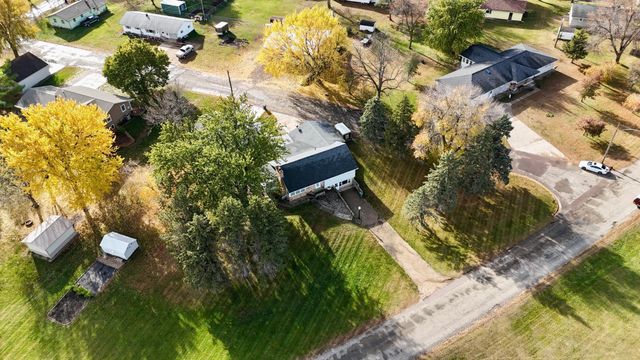 405 7th Street NE, Fulda, MN 56131