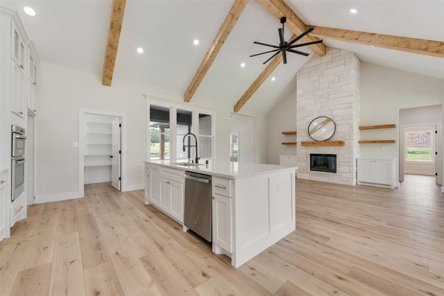 17404 County Road 479, Lindale, TX 75771