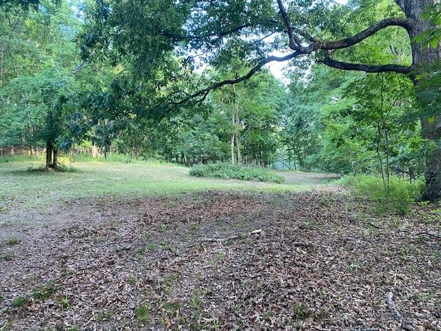 250 Hurt Rd, Hendersonville, TN 37075