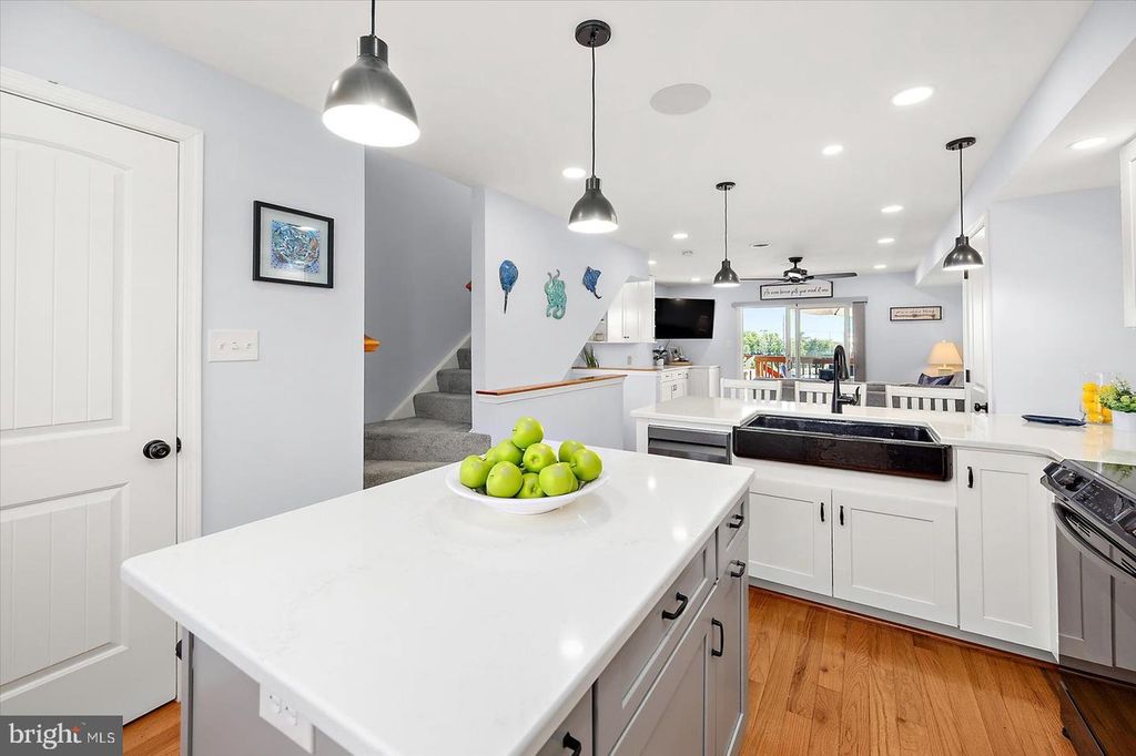 Image 10 of property listing at 722 ANCHOR CHAIN RD #18B, Ocean City, MD 21842