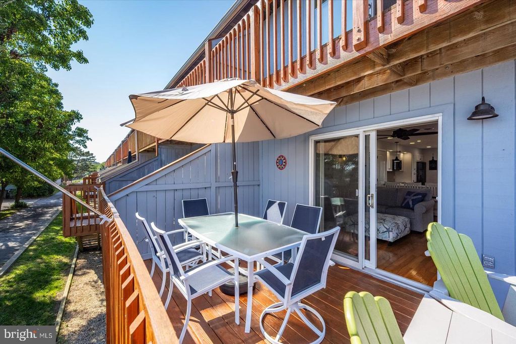Image 2 of property listing at 722 ANCHOR CHAIN RD #18B, Ocean City, MD 21842
