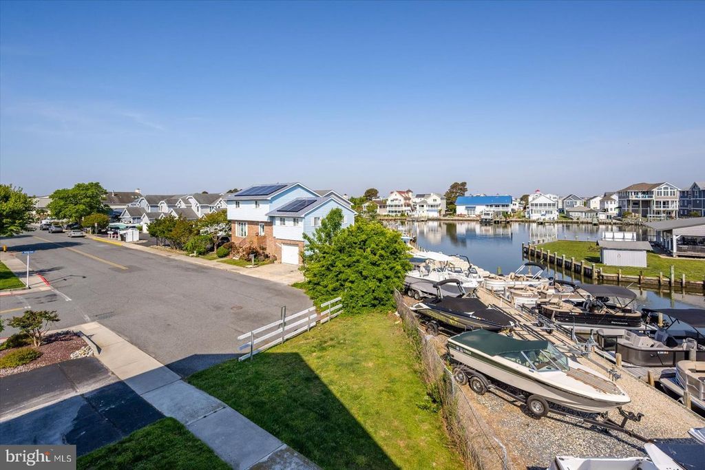 Image 27 of property listing at 722 ANCHOR CHAIN RD #18B, Ocean City, MD 21842