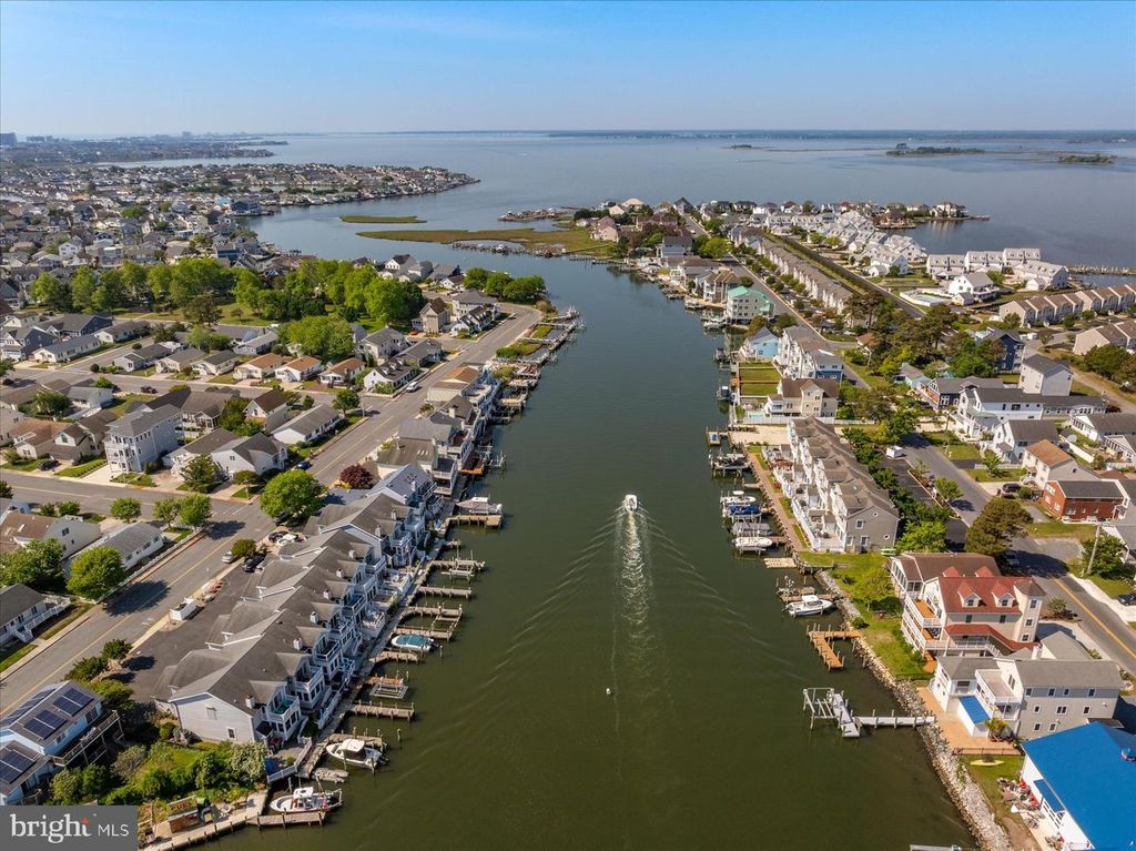 Image 30 of property listing at 722 ANCHOR CHAIN RD #18B, Ocean City, MD 21842