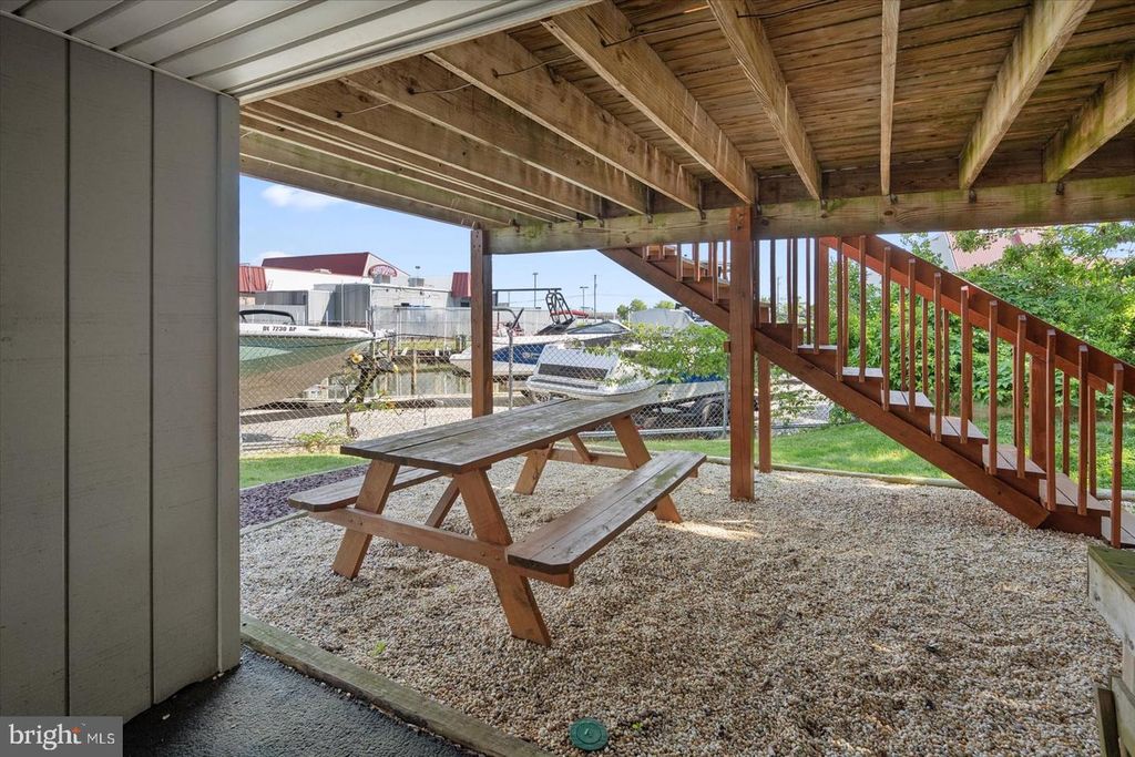 Image 33 of property listing at 722 ANCHOR CHAIN RD #18B, Ocean City, MD 21842