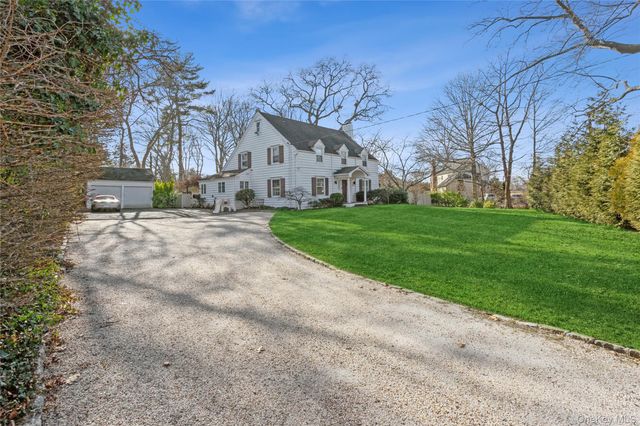 180 Longwood Crossing, Lawrence, NY 11559